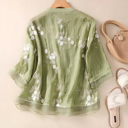 EMILY | COTTON TOP WITH EMBROIDERED FLOWERS